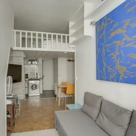 4 People In The Heart Of Saint Germain Des Pres By Weekome